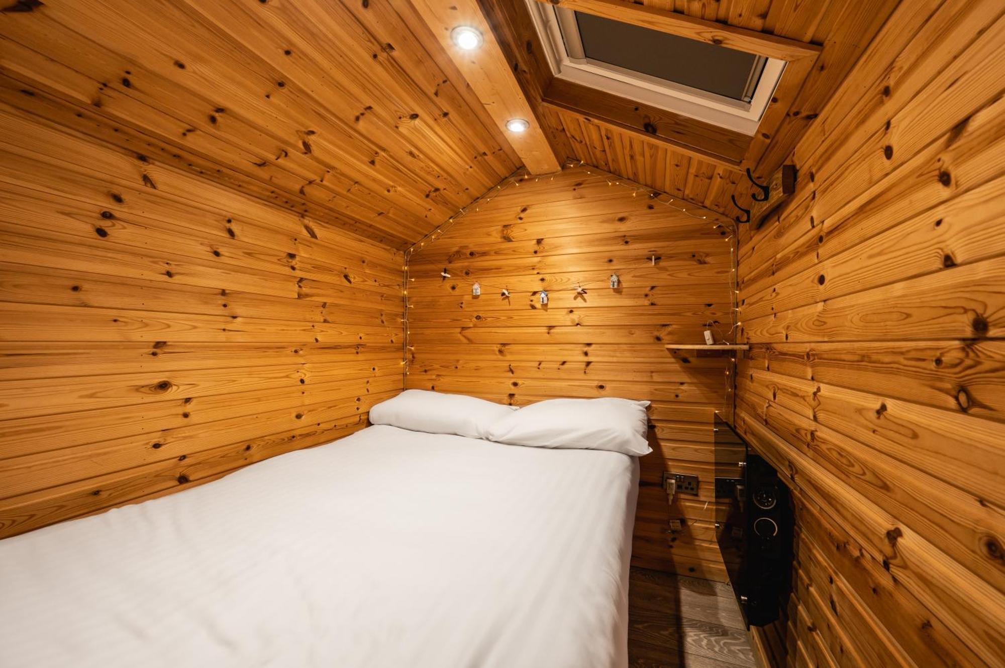 Hotel Delny Glamping And Farm Animals Invergordon Exterior foto